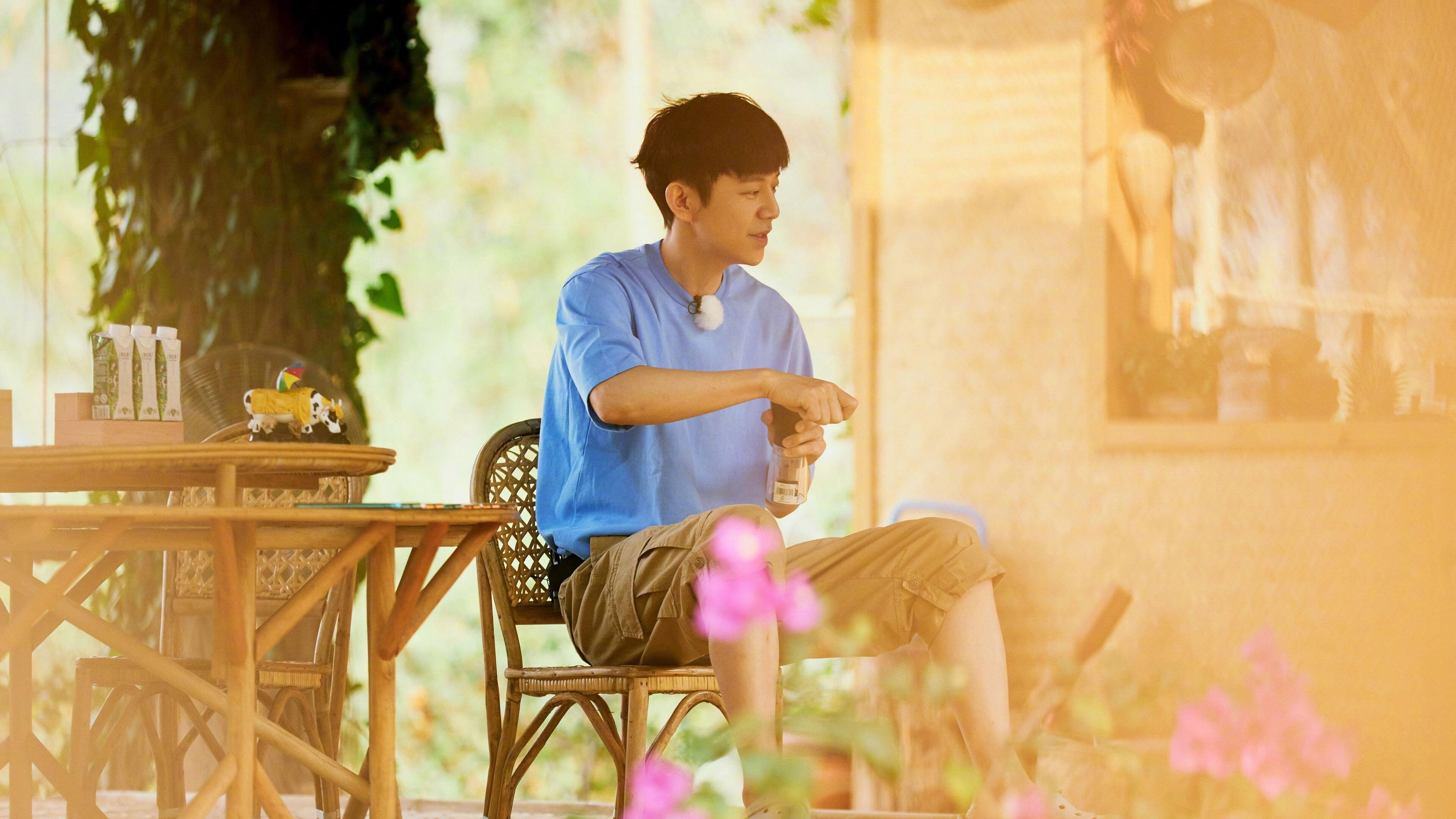 基:他用扎实的防守功底帮助全黑队从容应对对手的强攻,基lof