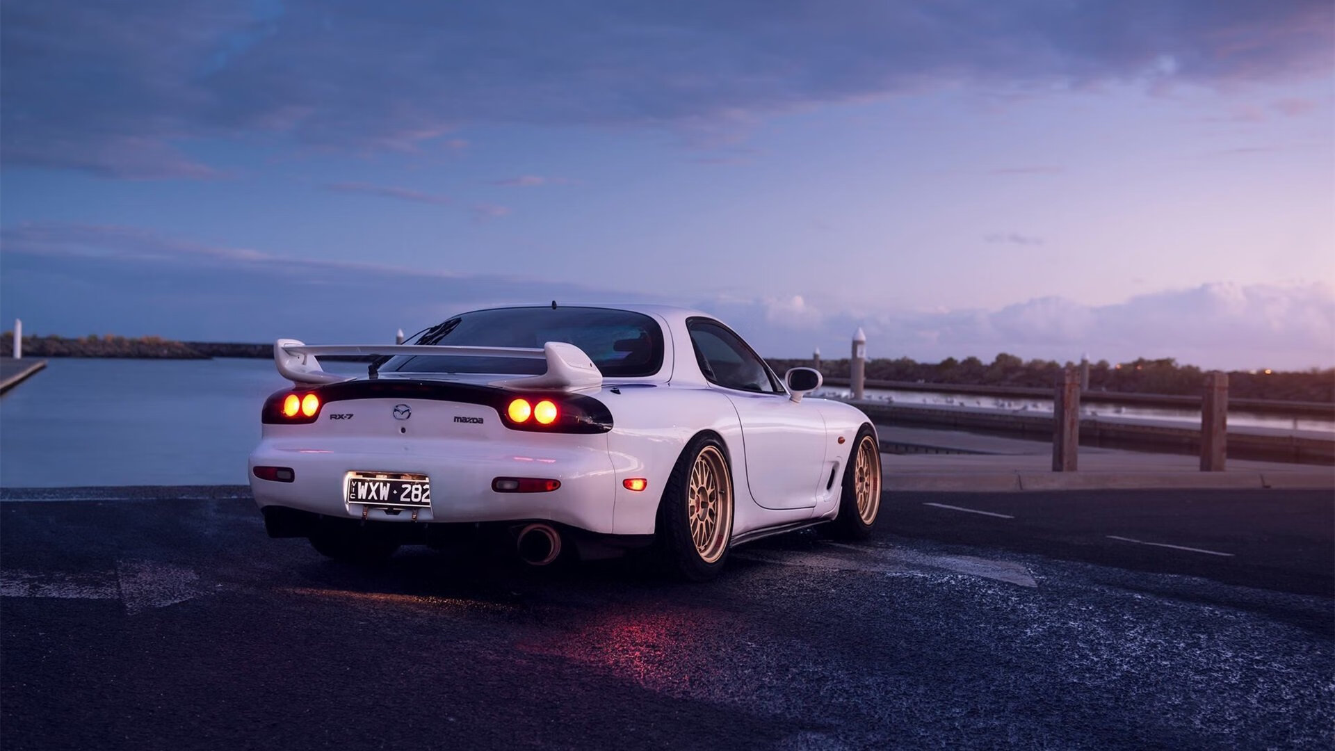 开云官方网-独行侠三分陆续命中迫使对方连续换防，独行侠出界三分